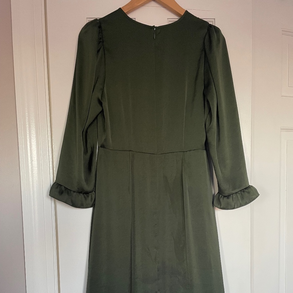 Aritzia Wilfred forest green dress size 4